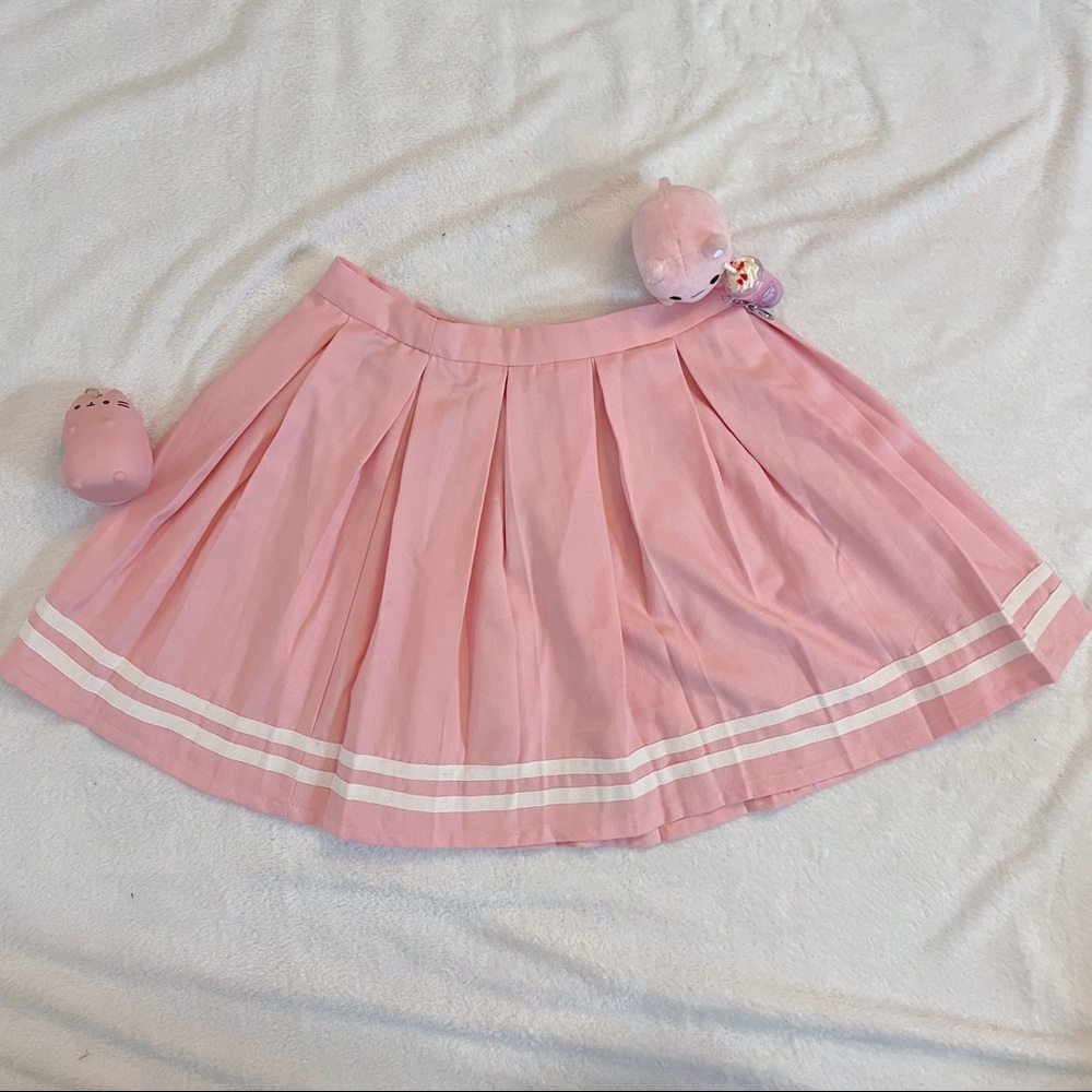 NWOT Hot Topic Pastel Pink Pleated Cheer Skirt Sz M